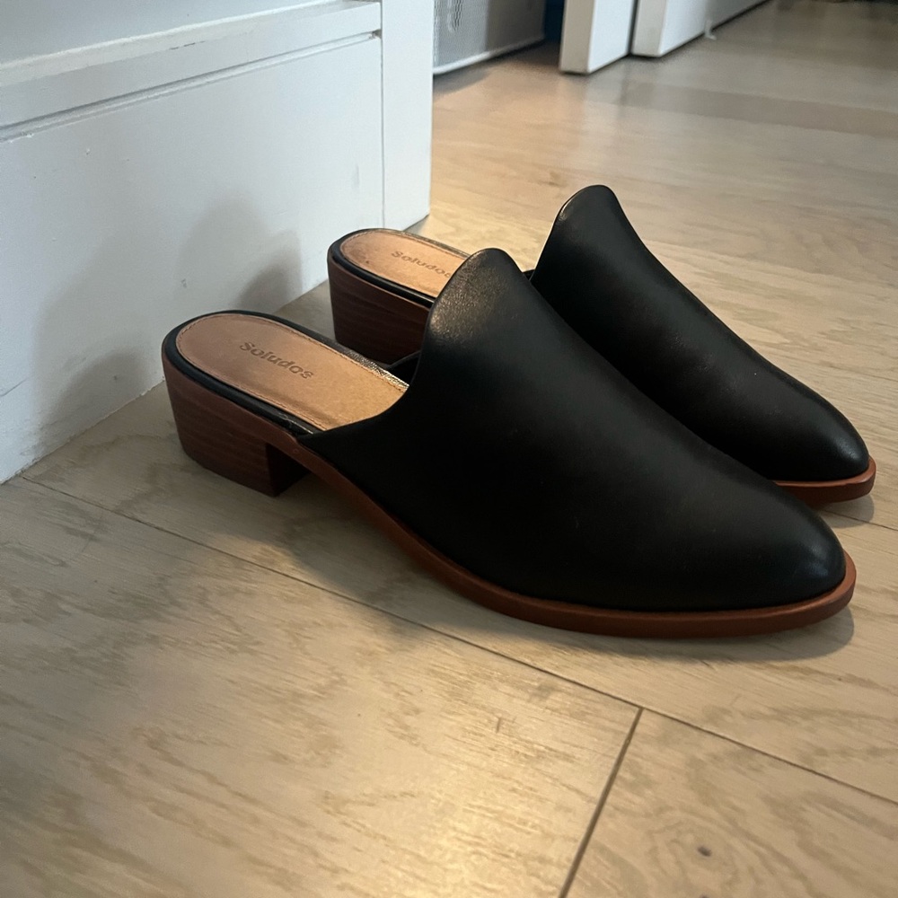 Soludos Black Venetian Mule Size 8. Worn once